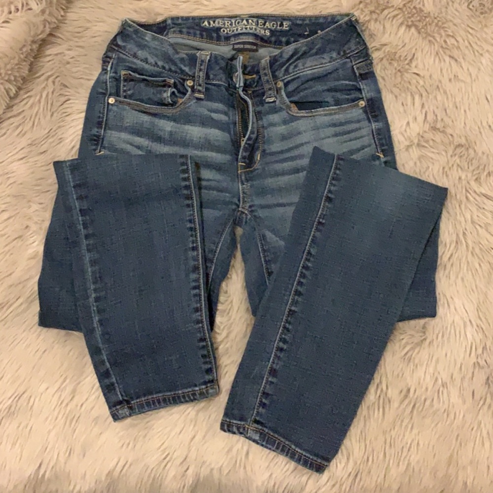 American Eagle, supper stretch,size 2 short
